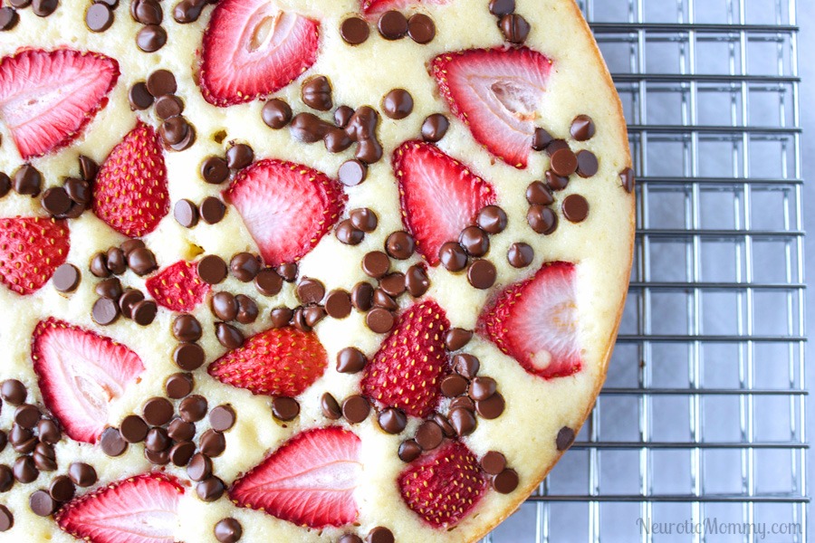 Strawberry Vanilla Naked Cake with Hazelnut Filling