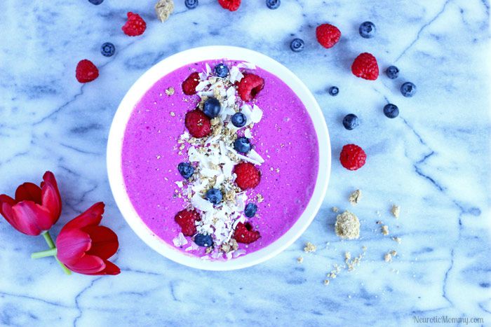 Powerful Dragon Fruit Smoothie Bowl