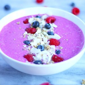 Powerful Dragon Fruit Smoothie Bowl