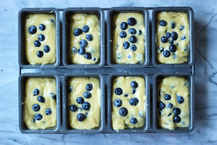 https://neuroticmommy.com/wp-content/uploads/2015/08/Mini-Blueberry-Lemon-Loaves10.jpg