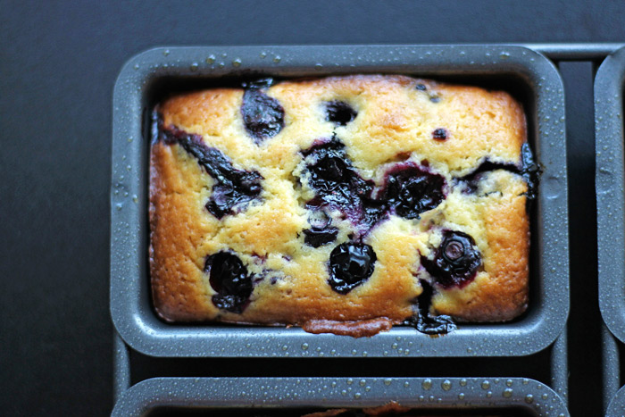 The Best Mini Blueberry Lemon Loaves. neuroticmommy.com