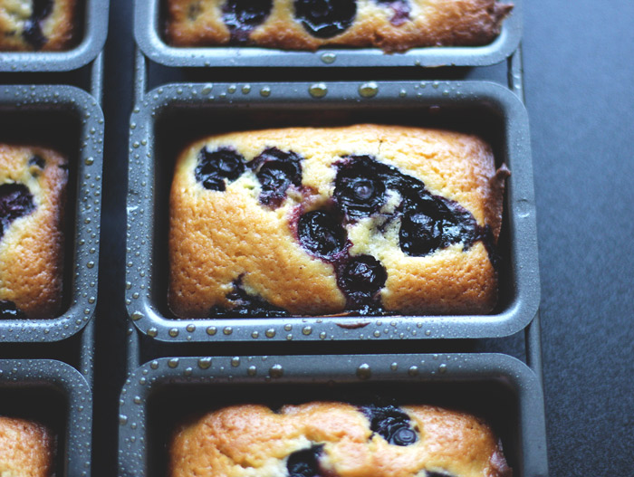 The Best Mini Blueberry Lemon Loaves. neuroticmommy.com