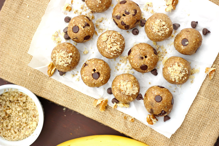 The Most Delicious Banana Bread. Vegan, Paleo and Gluten Free. The perfect, quick, protein packed snack for a true banana bread lover. neuroticmommy.com