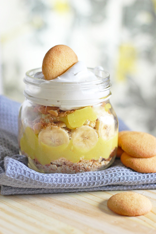 Healthier Banana Cream Pie. A quick and easy, tasty snack. neuroticmommy.com #vegan #snacks