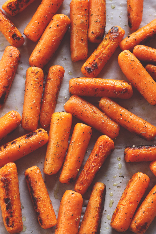 Carrots in a Blanket! A healthy, more delicious alternative to pigs in a blanket. Enjoy this appetizer that's not only good for you but cruelty free! NeuroticMommy.com #vegan #appetizers