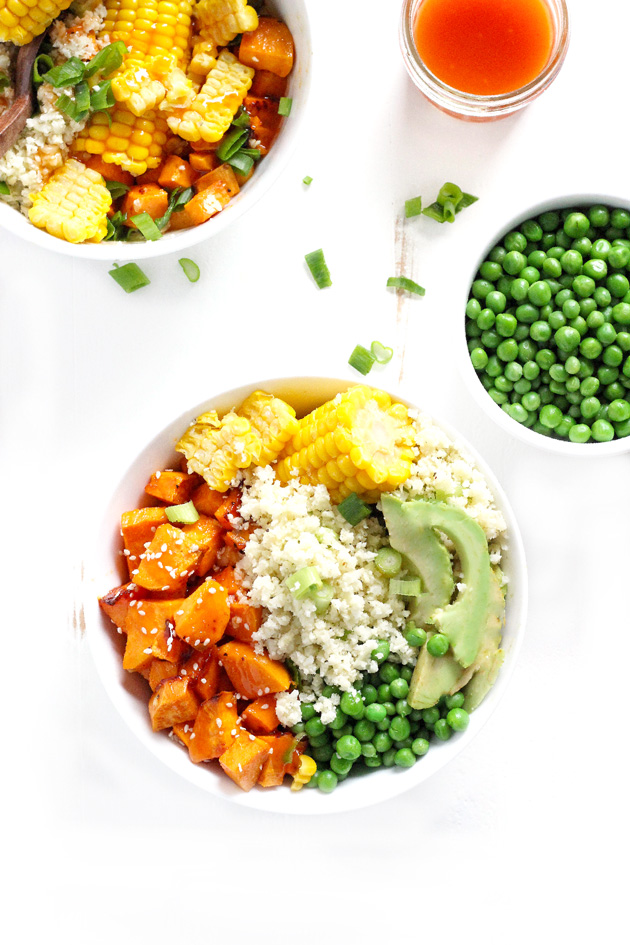 Sweet and Sour Cauliflower Rice Bowls are a super easy meal packed with sweet and savory flavors. The perfect balance of healthy carbs, fats and proteins.