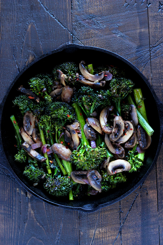 Roasted Broccolini and Sautéed Mushrooms - A healthful side to any main dish. Fresh vegetables full of flavor and spices. NeuroticMommy.com #vegan #healthy