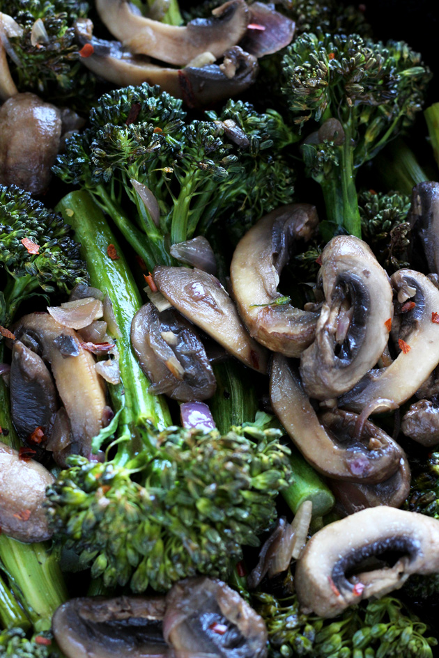 Roasted Broccolini and Sautéed Mushrooms - A healthful side to any main dish. Fresh vegetables full of flavor and spices. NeuroticMommy.com #vegan #healthy