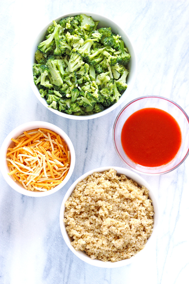 Spicy Quinoa and Broccoli Vegan Cheddar Bake ready for you in just 30 minutes! This fully protein packed meal is easy with using just 5 ingredients. Highly flavorful, with a spicy cheesy kick. NeuroticMommy.com #vegan #meals #healthy