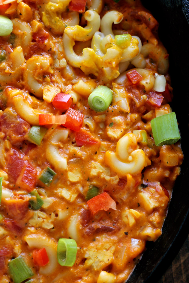 One Skillet Vegan Hamburger Helper - Using a homemade vegan cheese sauce and tempeh, giving this meal the healthy twist it deserves. Ultra cheesy, kid and adult approved. NeuroticMommy.com #vegan #healthy