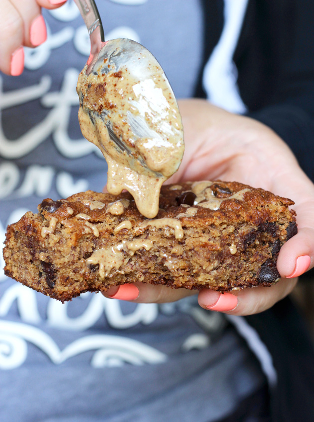 Almond Butter Banana Bread Blondies - These vegan, gluten-free blondies are just in time for summer. They're healthy, full of delicious healthy fats and fiber, oh and most importantly stuffed with bananas and chocolate! NeuroticMommy.com #vegan #healthy #snacks 