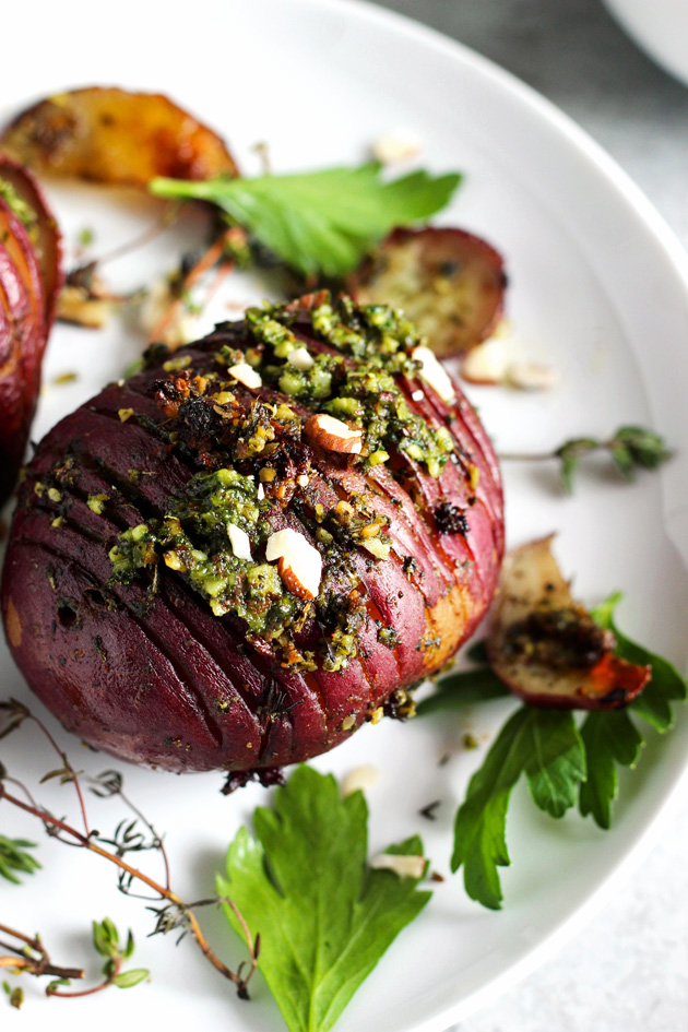 Pesto Herb Roasted Potatoes - Enjoy these oven baked pesto herb filled roasted potatoes that are completely heart healthy and naturally gluten and fat free. It's a triple win! NeuroticMommy.com #vegan #healthy