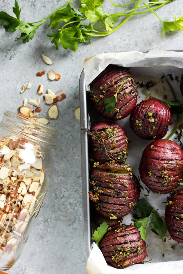 Pesto Herb Roasted Potatoes - Enjoy these oven baked pesto herb filled roasted potatoes that are completely heart healthy and naturally gluten and fat free. It's a triple win! NeuroticMommy.com #vegan #healthy