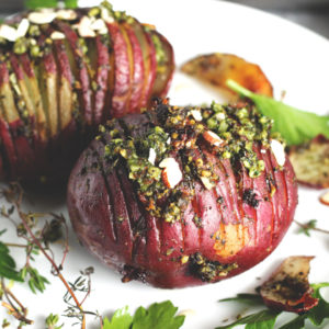 Pesto Herb Roasted Potatoes - Enjoy these oven baked pesto herb filled roasted potatoes that are completely heart healthy and naturally gluten and fat free. It's a triple win! NeuroticMommy.com #vegan #healthy