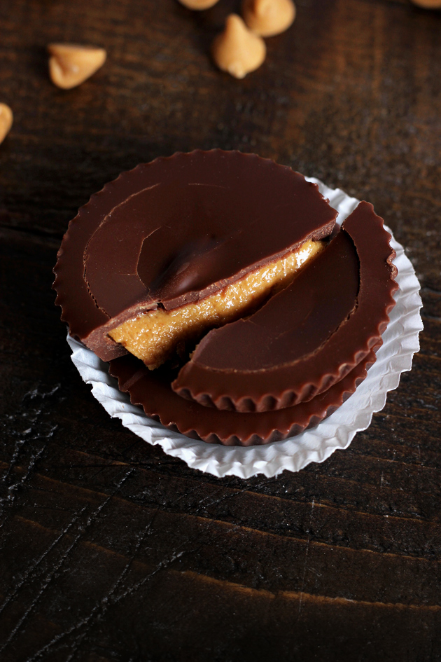 Skinny Peanut Butter Cups - Delicious creamy dessert you can dig your spoon right into and feel good about. Any nut butter can be substituted. NeuroticMommy.com #vegan #healthy #snacks