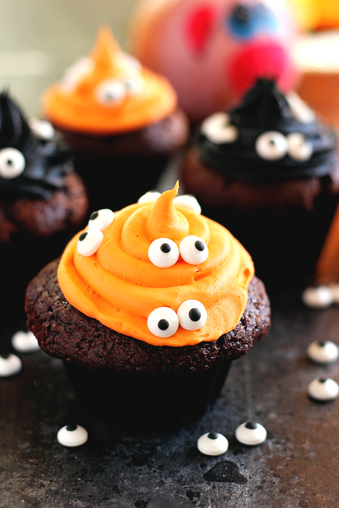 Googly Eyed Monster Cupcakes