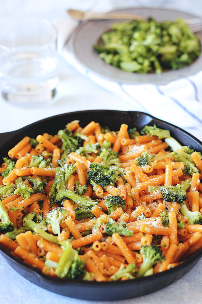 Lentil Pasta With Vegan Butter & Garlic Sauce - Protein packed lentil pasta with broccoli in a vegan butter and garlic sauce. Made in 15 minutes! A weeknight favorite. NeuroticMommy.com #vegandinners #plantbased #healthy
