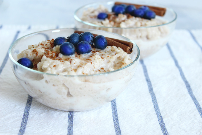 Vegan Coconut Rice Pudding - A healthy, vegan and gluten free snack can be made with white or brown rice and is cooked in coconut milk. The texture is dreamy and there are no refined sugars! NeuroticMommy.com #vegan #glutenfree #snacks #ricepudding