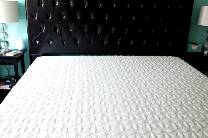 Zotto Mattress Review - Sleep perfected with this environmentally friendly super comfy, top of the line mattress. NeuroticMommy.com #sleep #health 