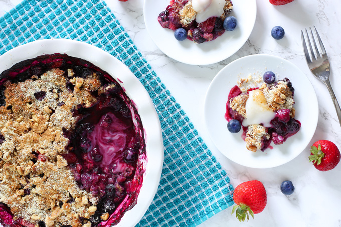 Mixed Berry Crumb Bake - This berry rich breakfast can be made as a healthy quick dessert too! Highly nutritious, naturally sweet, vegan and gluten free! NeuroticMommy.com #vegan #glutenfree #paleo