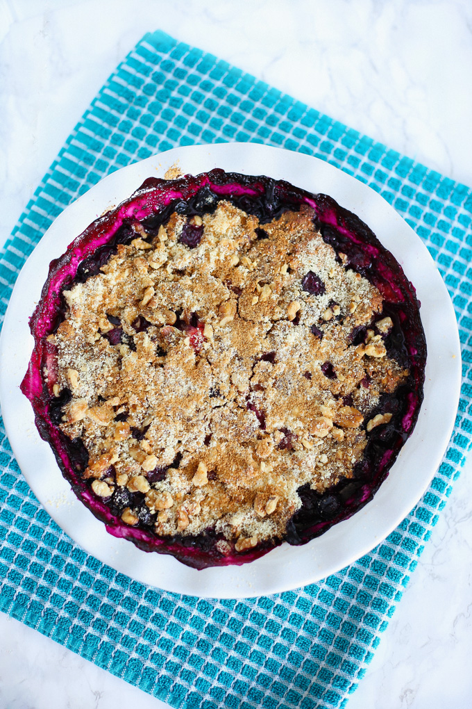 Mixed Berry Crumb Bake - This berry rich breakfast can be made as a healthy quick dessert too! Highly nutritious, naturally sweet, vegan and gluten free! NeuroticMommy.com #vegan #glutenfree #paleo