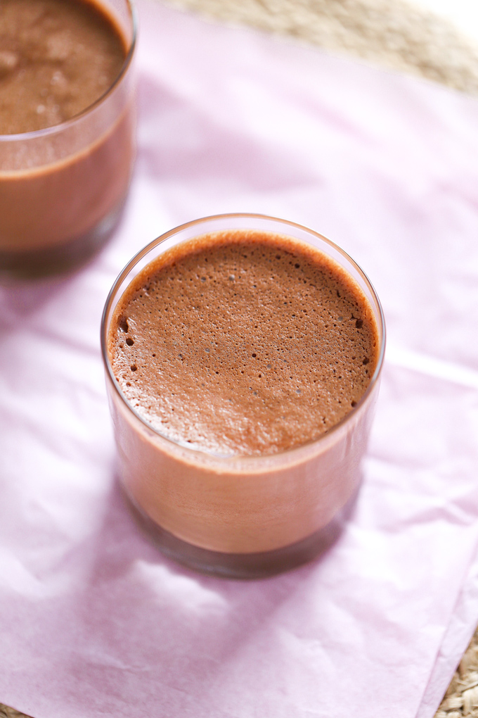 2 Ingredient Vegan Chocolate Mousse - Made with aquafaba this creamy & delicious treat is made with only 2 healthy ingredients. The perfect chocolate snack! NeuroticMommy.com #vegansnacks #veganmousse, #chocolatemousse, #aquafaba