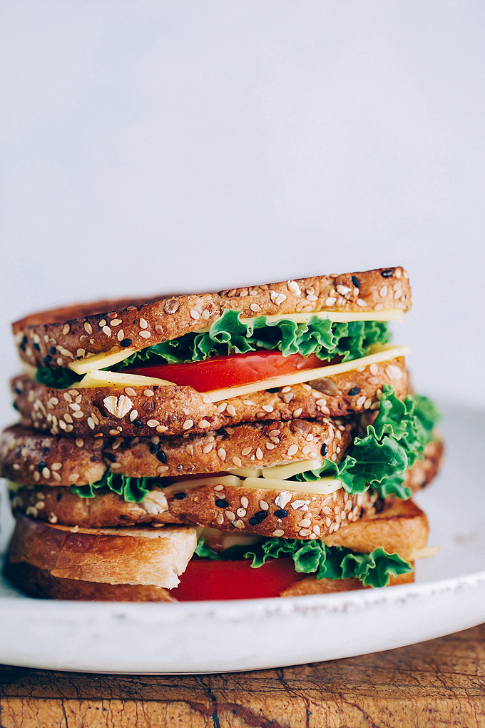 Super Cheesy Vegan Grilled Cheese - A gloriously gooey grilled cheese making this the ultimate sandwich at home the whole family will be sure to devour! NeuroticMommy.com #veganlunches #vegansandwiches