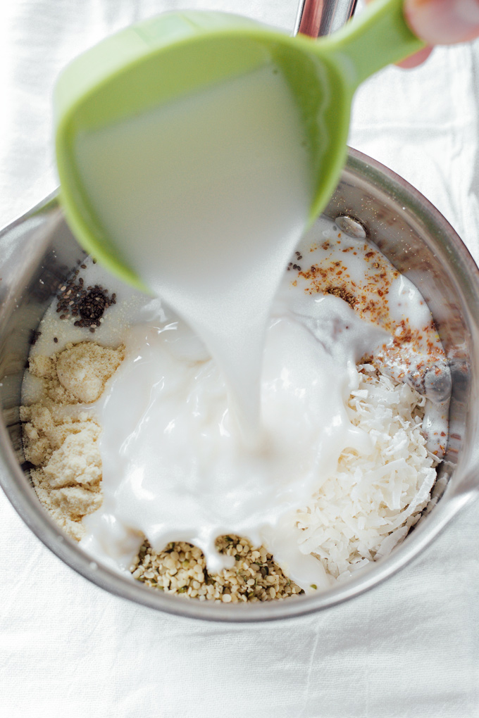 Maple Walnut Noatmeal (Oat free Oatmeal) - this is the creamiest, warm oat free oatmeal ever! It's easy, super healthy, low carb, keto friendly and fun to make. 3 net carbs per serving.