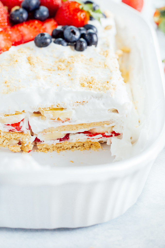 Vegan Strawberry Banana Icebox Cake - One of my fave spring/summer desserts. Generously filled with coconut whip cream and fresh strawberries and bananas this delightful dessert is easy, super tasty, refreshing, and somewhat on the healthier side! NeuroticMommy.com #vegan #spring #iceboxcake