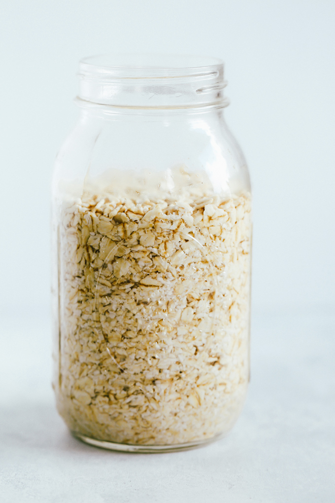 How to Make Oat Milk - A super quick and easy way to make your own homemade Oat Milk! Enjoy this creamy sweet deliciousness in your morning coffee or ontop of some crunchy granola. NeuroticMommy.com #oatmilk #vegan