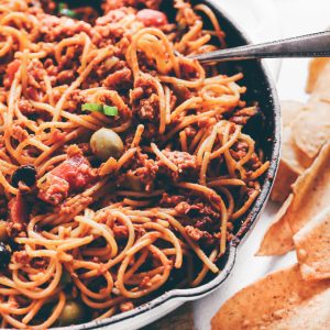 Vegan Taco Spaghetti - Spaghetti with all the delicious vegan cheesy taco fixings, an easy weeknight dinner, and super quick clean up! NeuroticMommy.com #vegan #vegantacos