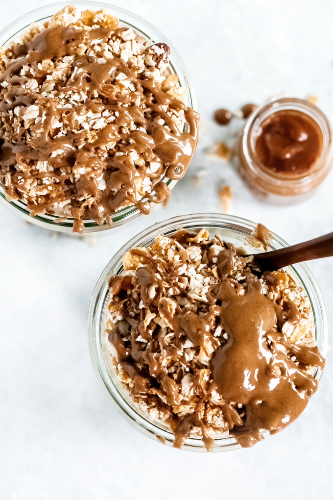 Salted Caramel Dark Arts Overnight Oats – Earth Fed Muscle