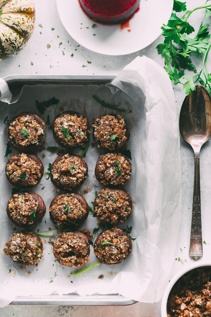 Classic Italian Vegan Stuffed Mushrooms - Filled with a stuffing full of flavor and spices and baked to perfection. These are a Thanksgiving must have. NeuroticMommy.com #vegan #thanksgiving