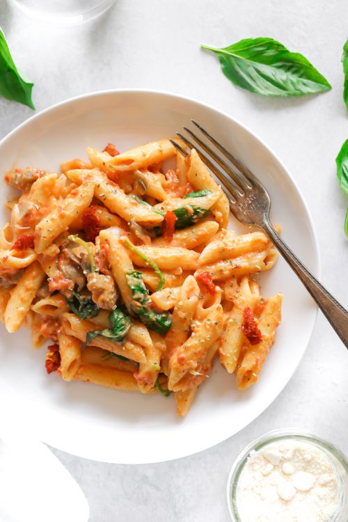 Vegan Sundried Tomato Basil Pasta - NeuroticMommy