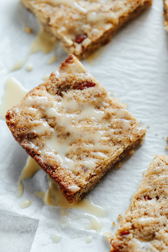 Vegan Keto Butter Rum Pecan Blondies for the win! These melt in your mouth blondies will not knock you out of ketosis and are the perfect sweet treat. NeuroticMommy.com #veganketo #keto