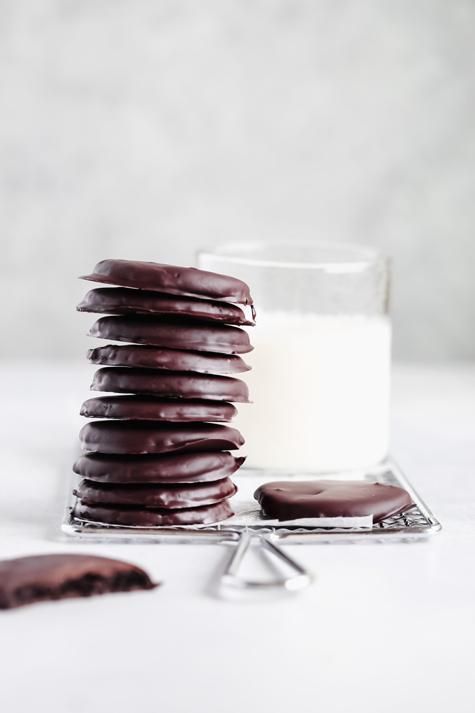 Vegan Keto Thin Mints - Draped in a chocolate minty coating you can enjoy the famous girl scout cookies everyone loves made vegan and keto friendly! NeuroticMommy.com