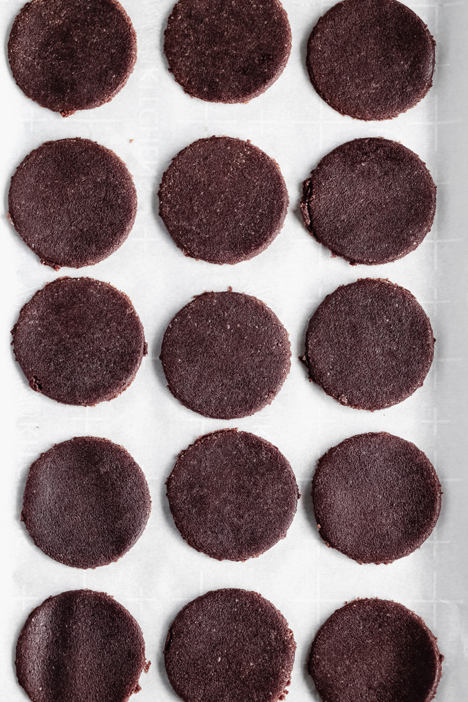 Vegan Keto Thin Mints - Draped in a chocolate minty coating you can enjoy the famous girl scout cookies everyone loves made vegan and keto friendly! NeuroticMommy.com