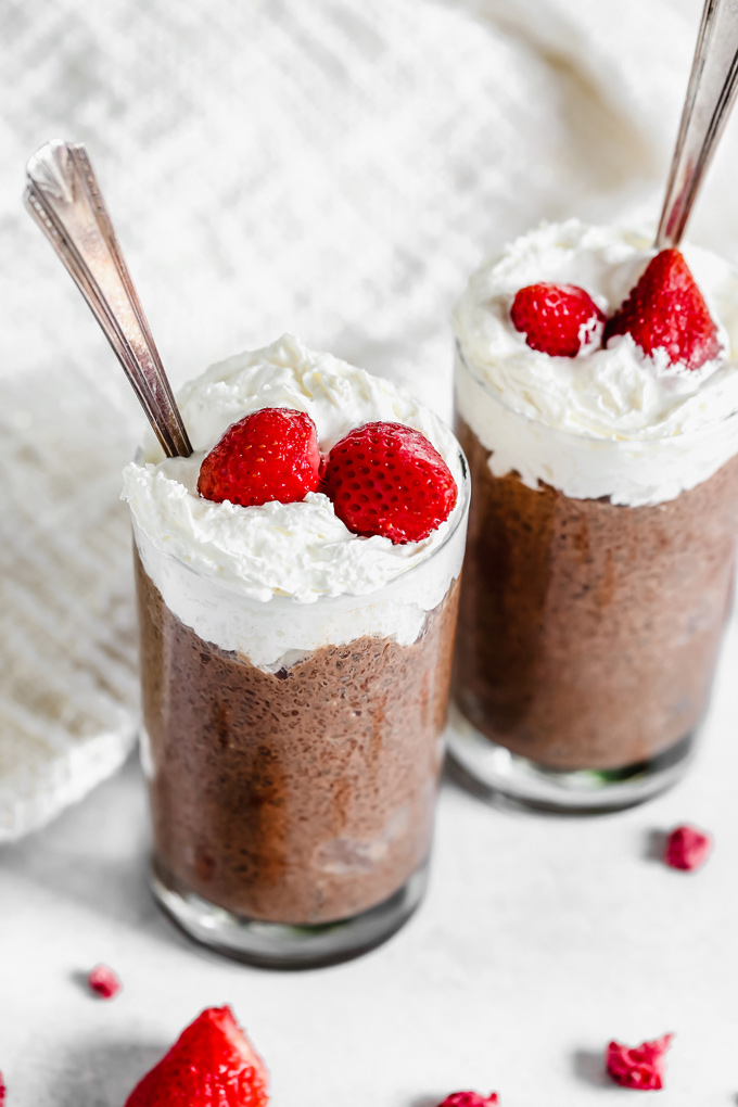 Chocolate Chia Pudding With Added Fiber - Made with unsweetened almond milk and cacao for your chocolate super food pleasures, this is deliciously perfect for breakfast or as a snack. NeuroticMommy.com #vegan #veganketo #chiapudding #healthandwellness #plantbased