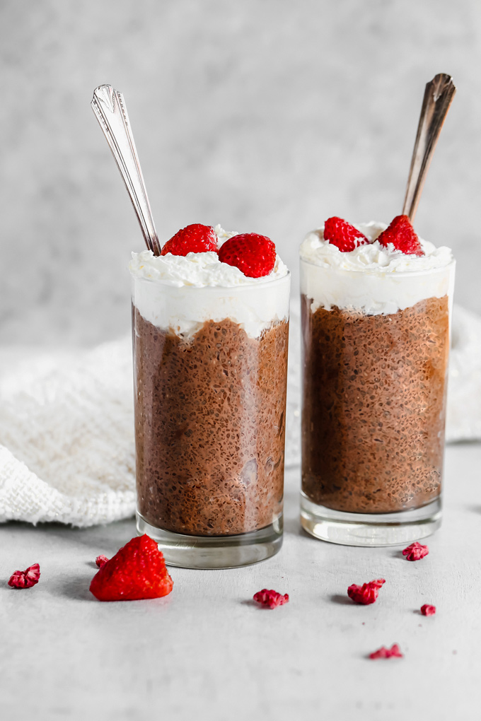 Chocolate Chia Pudding With Added Fiber - Made with unsweetened almond milk and cacao for your chocolate super food pleasures, this is deliciously perfect for breakfast or as a snack. NeuroticMommy.com #vegan #veganketo #chiapudding #healthandwellness #plantbased