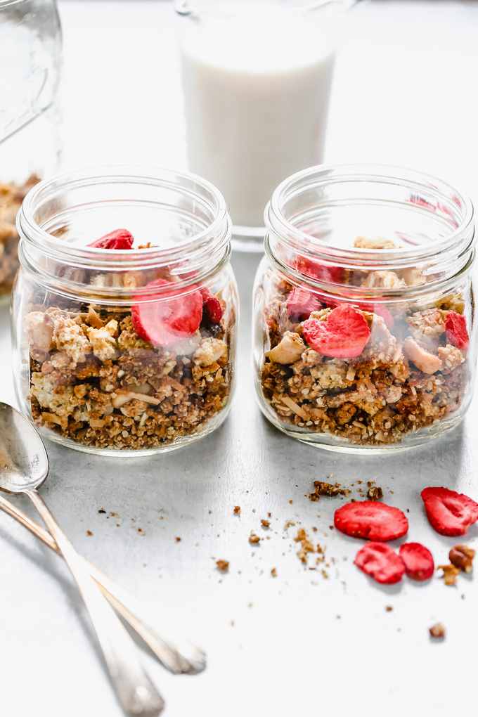 Mixed Nut and Hempseed Cereal - This vegan keto cereal will give you all the morning feels as it's even better than the sugary boxed stuff. I'm so excited for you to give this a go! NeuroticMommy.com #veganketo #vegan #keto #cereal